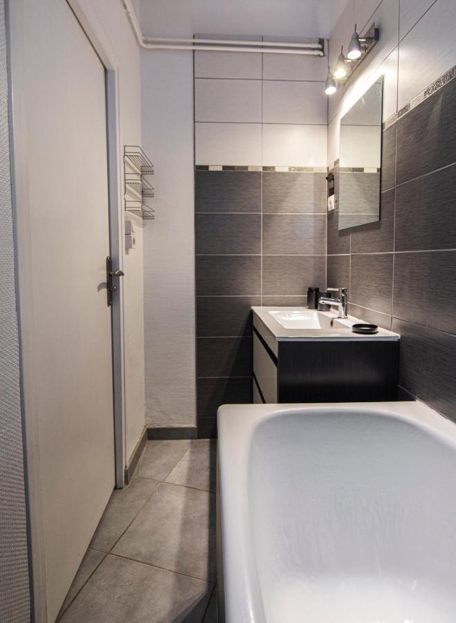 Appartement Avec Balcon A 250 M De La Gare, Hyper Centre Tours Eksteriør billede