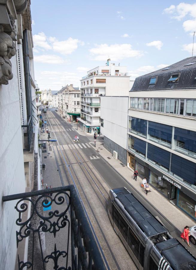 Appartement Avec Balcon A 250 M De La Gare, Hyper Centre Tours Eksteriør billede